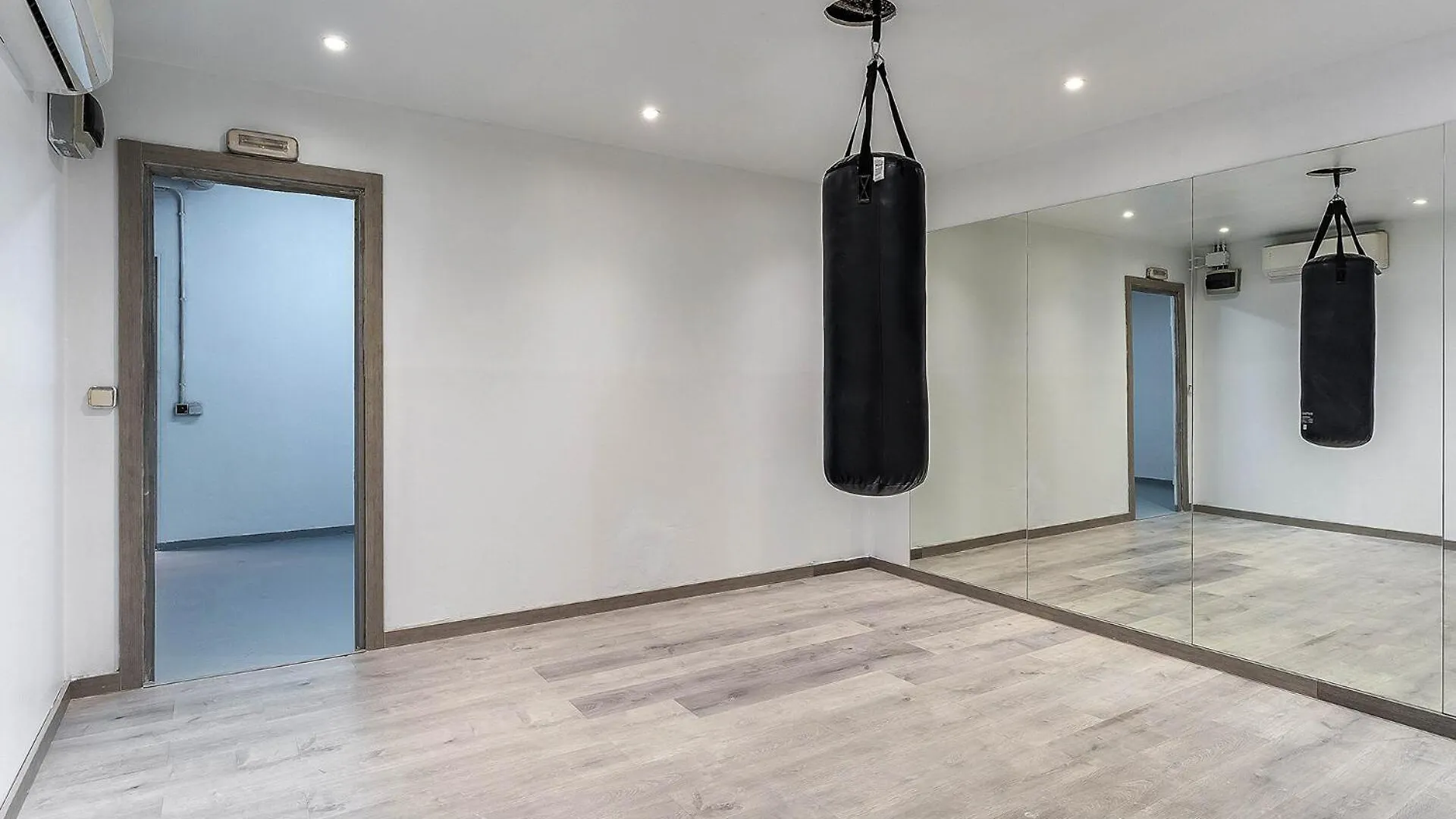 4236 - Ab Santa Coloma III Appartement Barcelona